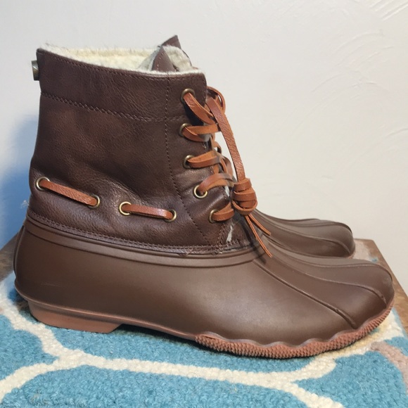 Crown & Ivy Duck Boots - Picture 3 of 9